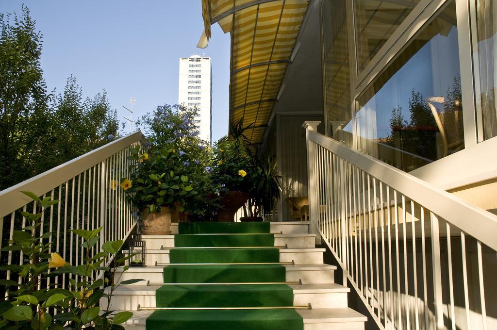 Hotel Donatello Cesenatico Luaran gambar