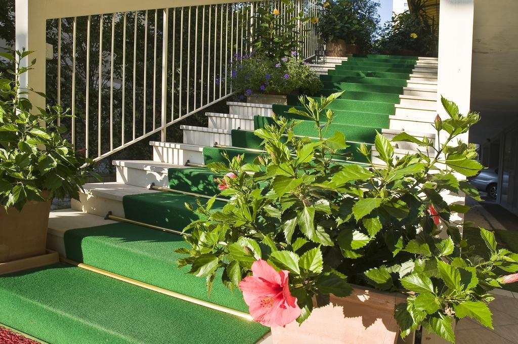 Hotel Donatello Cesenatico Luaran gambar
