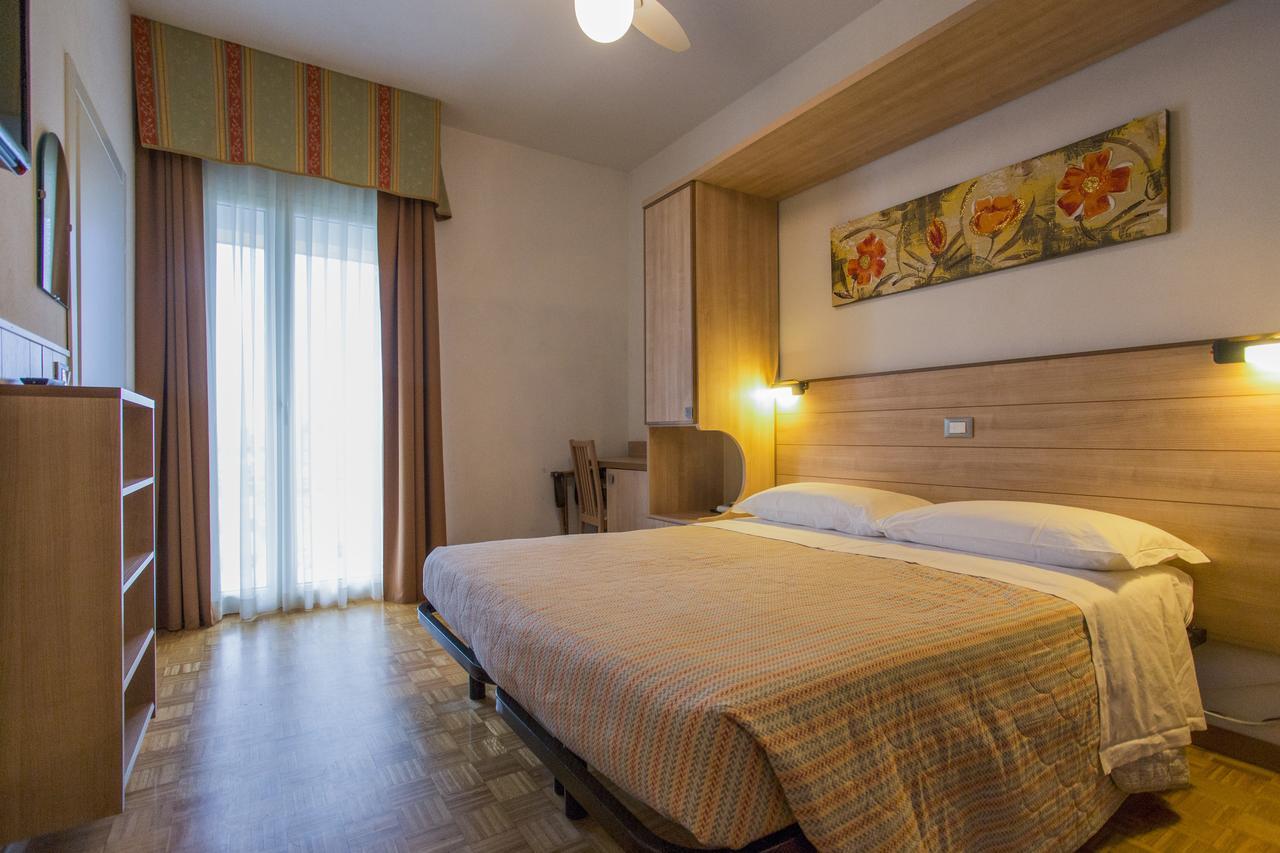 Hotel Donatello Cesenatico Luaran gambar