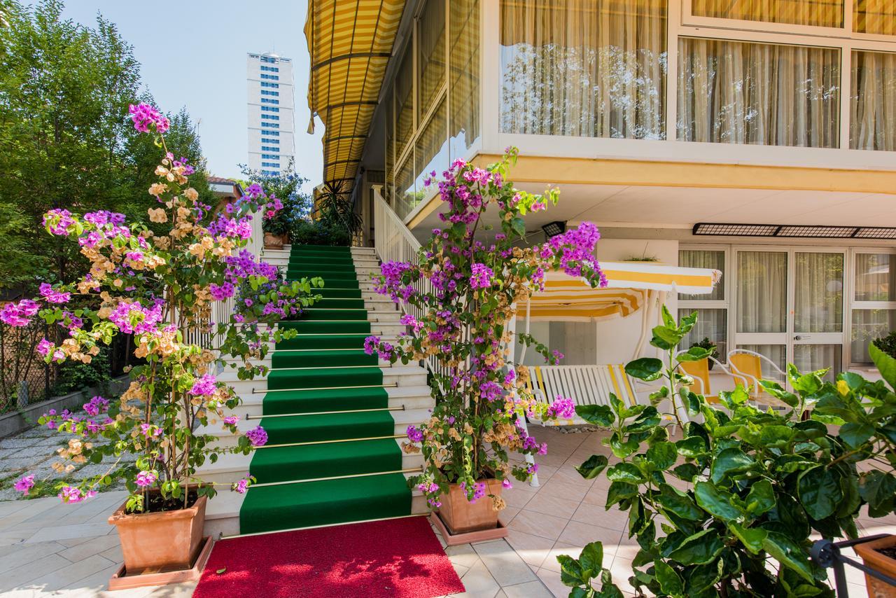 Hotel Donatello Cesenatico Luaran gambar